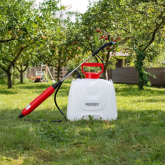 Shoulder Battery Sprayer - HECHT 4050