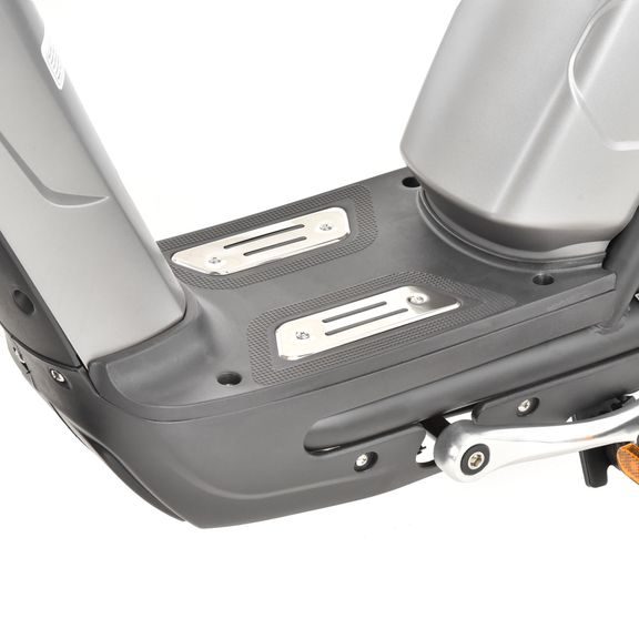 E-scooter - HECHT BETIS SILVER