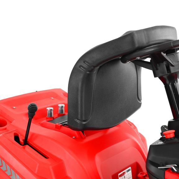 Garden Tractor - HECHT 5196