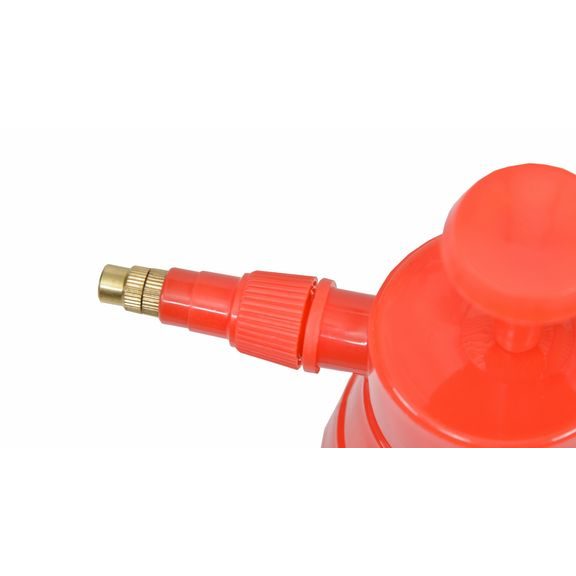 Tryska je nastavitelná