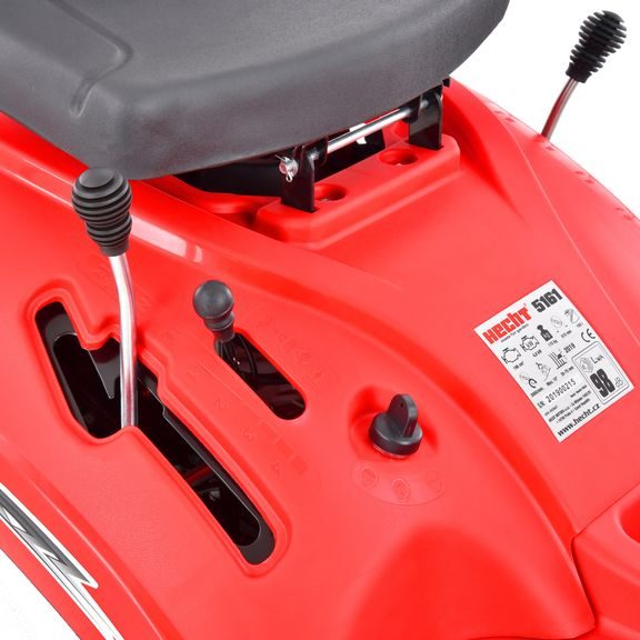 Lawn tractor - HECHT 5161
