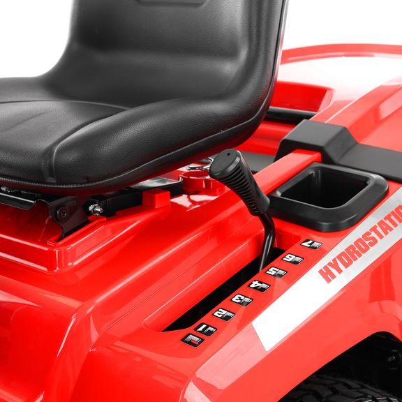 Garden tractor - HECHT 5386