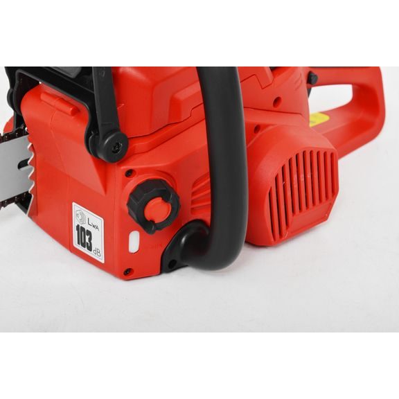 Víčko olejové nádrže a ukazatel hladiny