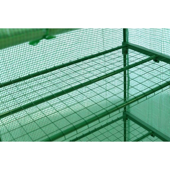 Police pro uskladnění