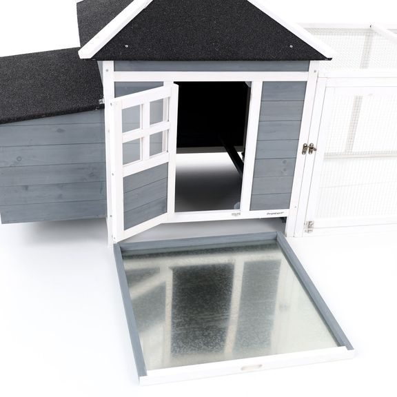 Chicken Coop - PROMINENT OREO