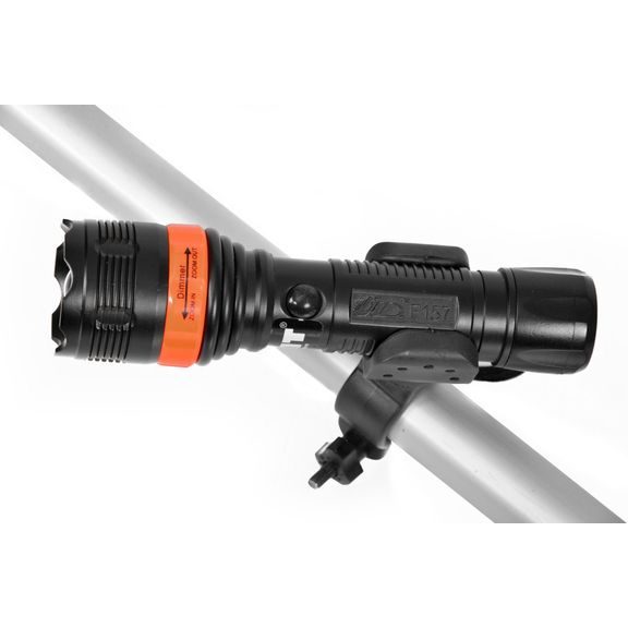 Oranžový kroužek pro nastavení ostření světla ZOOM