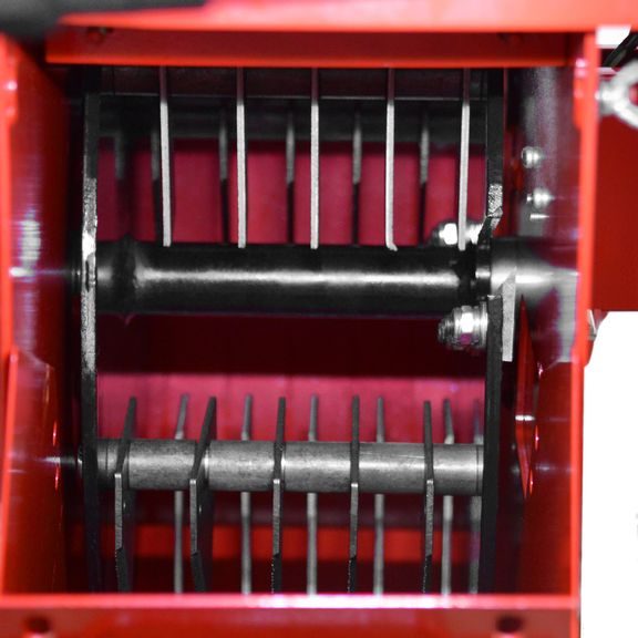 Petrol garden shredder - HECHT 6421