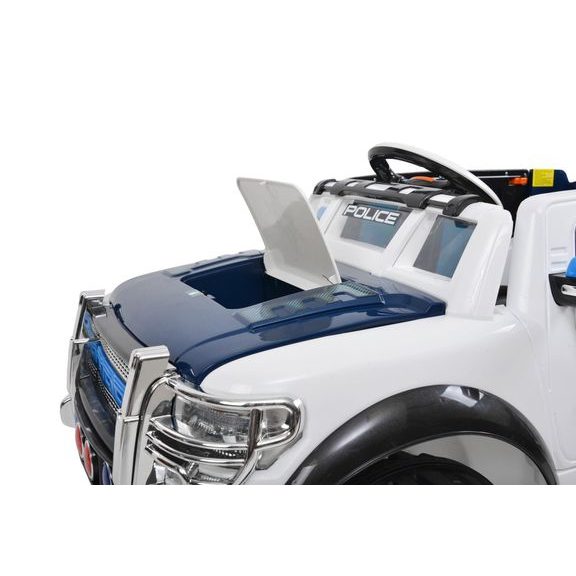 kufr v přední kapotě