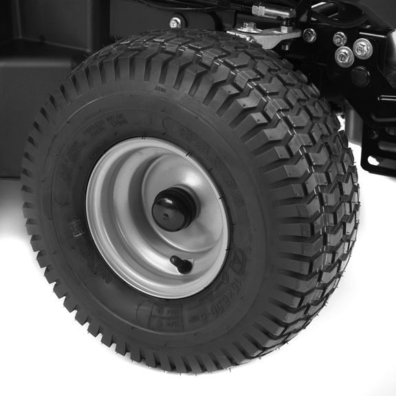 Garden Tractor - HECHT 5286