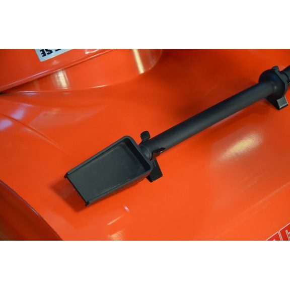 Škrabka pro očištění frézy