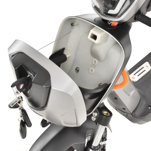 E-SCOOTER - HECHT BETIS SILVER
