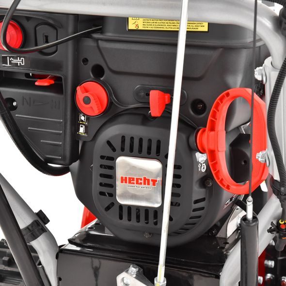 PETROL SNOW THROWER - HECHT 9666