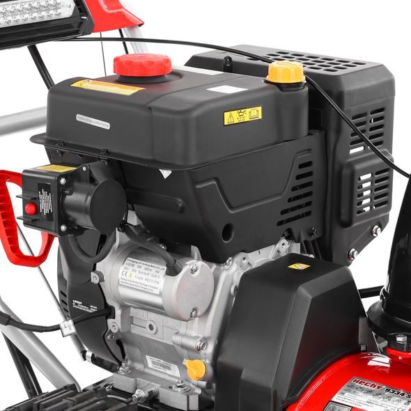 GASOLINE SNOW BLOWER - HECHT 9334 SQ