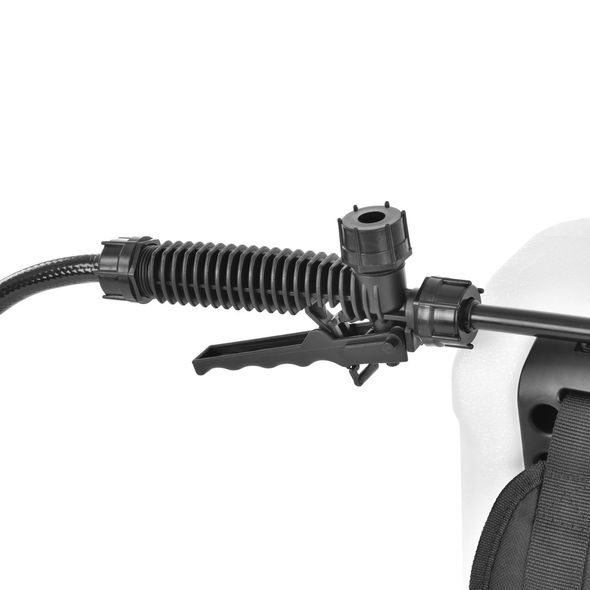 KNAPSACK SPRAYER - HECHT 9415