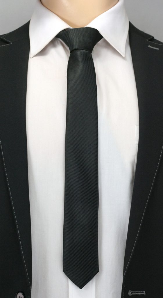 Črna črtasta moška kravata - Pravimoski.si