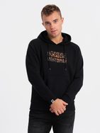 Trendovski črn pulover z napisom  V2 SSPS-0155
