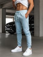 Sinje modra trenirka preprostega izgleda