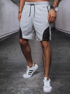 Trendovske kratke hlače v svetlo sivi barvi