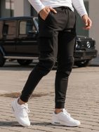 Brezčasne črne jogger hlače z žepi