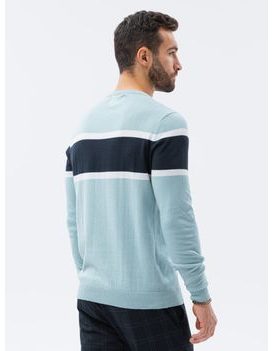 Trendovski svetlo moder pulover E190