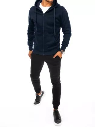 Garnet in črna športna obleka