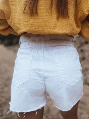 Senzacionalne bombažne jeans kratke hlače v beli barvi Chloe