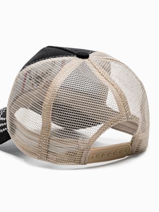 Črna trendovska kapa s šiltom z našitkom H152