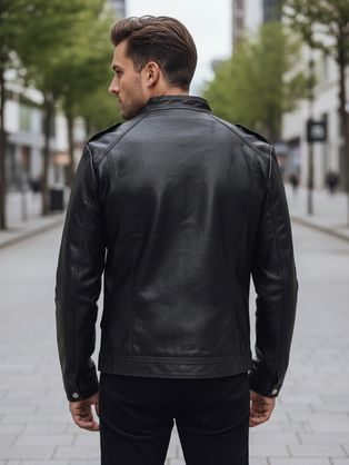 ČRNA JAKNA IZ UMETNEGA USNJA