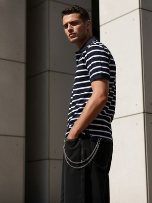 Moška pletena polo majica v bež barvi V6 POSS-0117