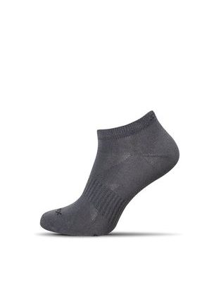 Temno sive nizke nogavice