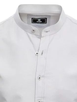 Modna bela enobarvna srajca s kratkimi rokavi