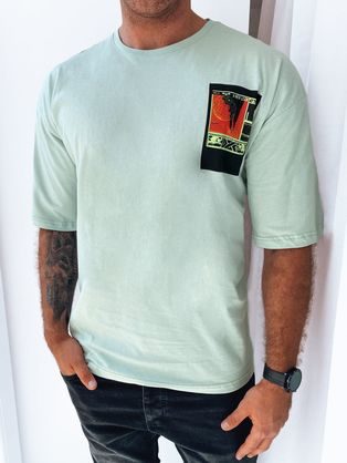 Zanimiva majica z izrazitim napisom v mentol barvi