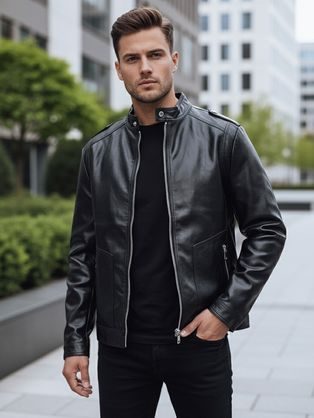 Privlačna moška črna usnjena jakna