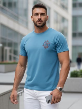 Atraktivna črna majica z logom