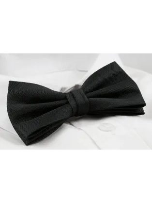 Eleganten moški metuljček s črnim vzorcem