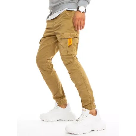Trendovske hlače z žepi v bež barvi