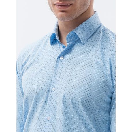 Svetlo modra srajca z nevpadljivim vzorcem K606