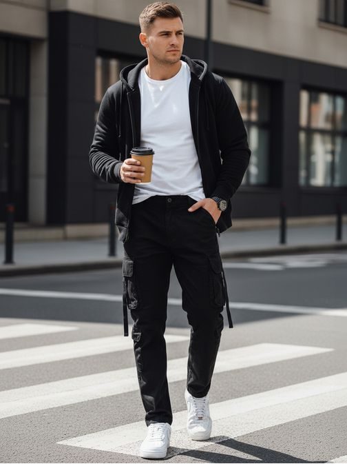 Široke vrečaste hlače v črni barvi