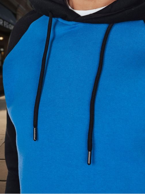 Edinstvena modra majica s kapuco