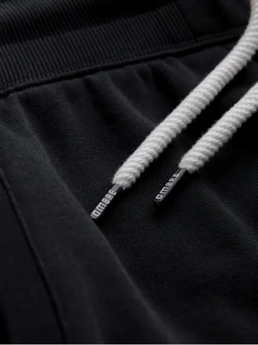 Udobne črne moške športne hlače V5 SRBS-0205