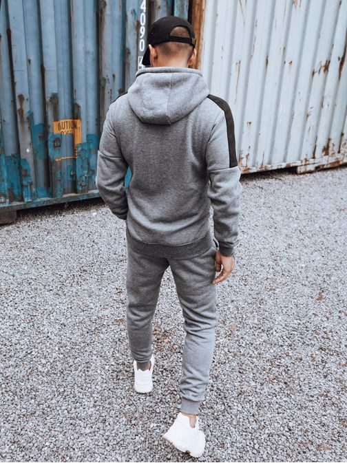 Udoben set trenirke v sivi barvi