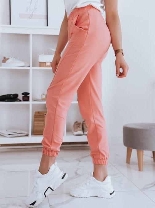 Neobičajna ženska trenirka Stivel v pastelni barvi breskve