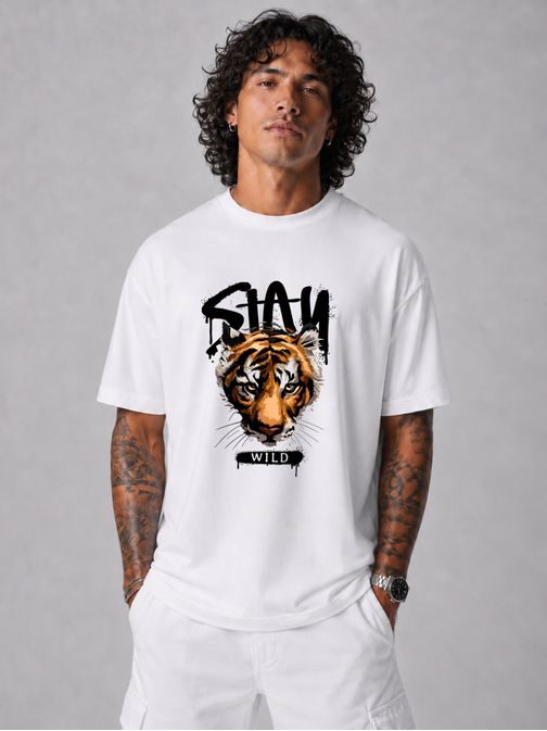 Bela majica oversize z napisom »Stay«