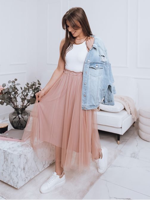 Edinstveno rožnato krilo iz tila Atena