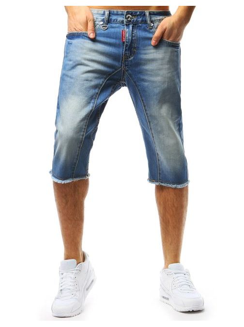 Modre kratke hlače v modnem dizajnu