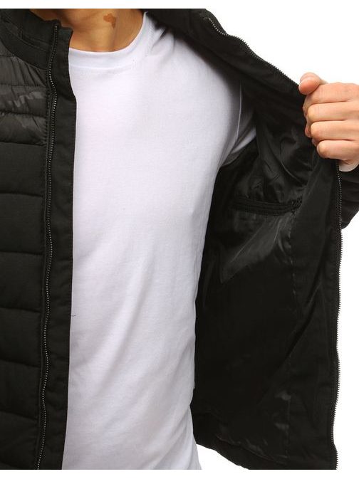 Prešita zimska črna jakna v zanimivem stilu