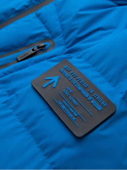 Topla moška jakna s športnim dizajnom v modri barvi