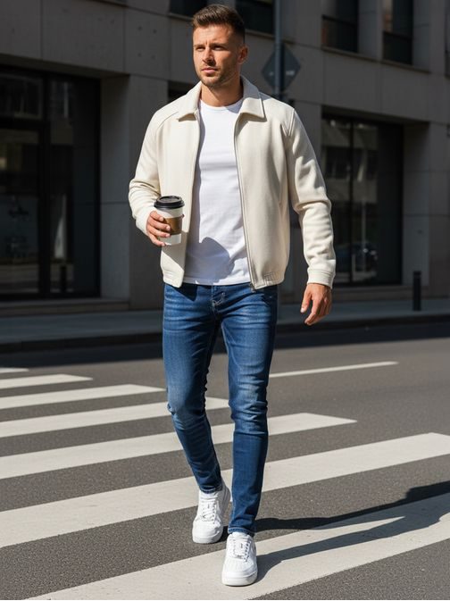 Klasične modre kavbojke atraktivnega dizajna