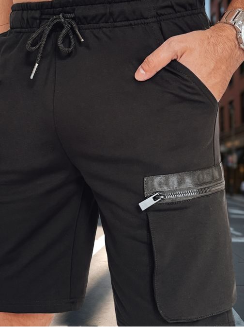 Edinstven moški komplet z žepi v beli barvi