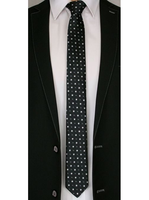 Črna kravata zanimivega dizajna